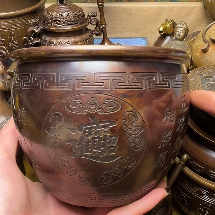 精美铜器批发档口