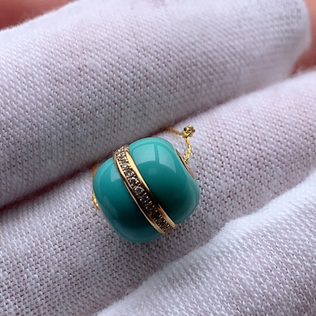 绿松石颈饰18K金镶嵌