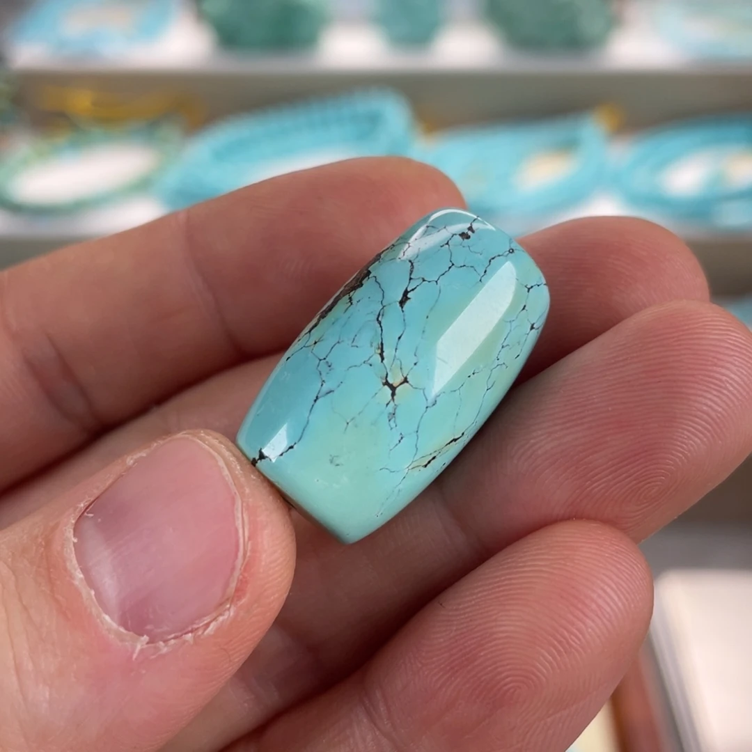 绿松石未镶嵌颈饰26x15.9