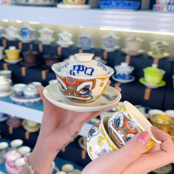 当代艺术展等我问