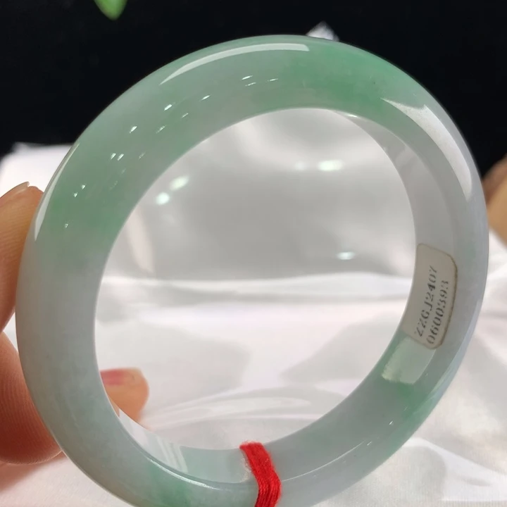 翡翠手镯未镶嵌111-0393