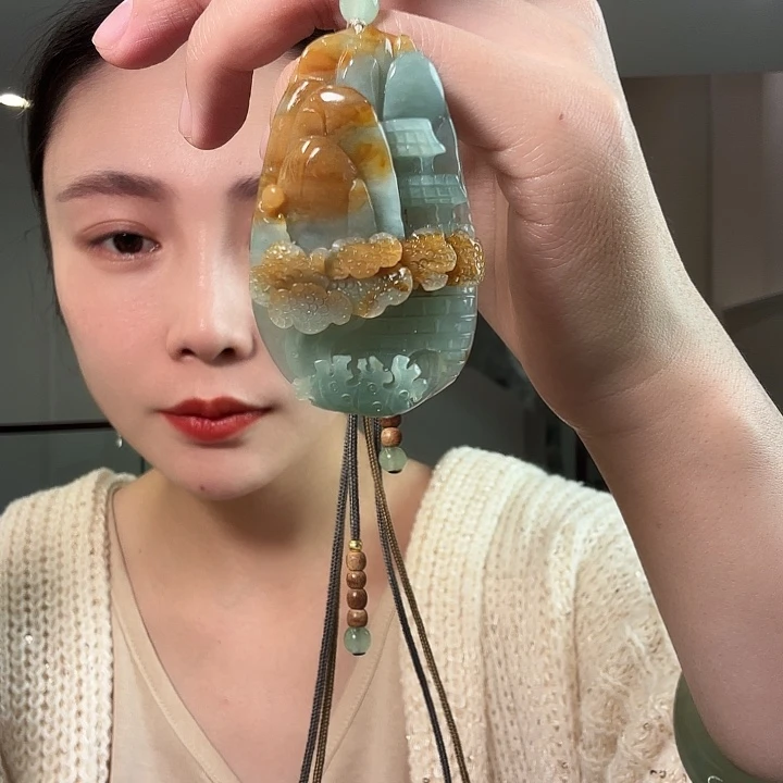 吉****蛇纹石玉未镶嵌颈饰