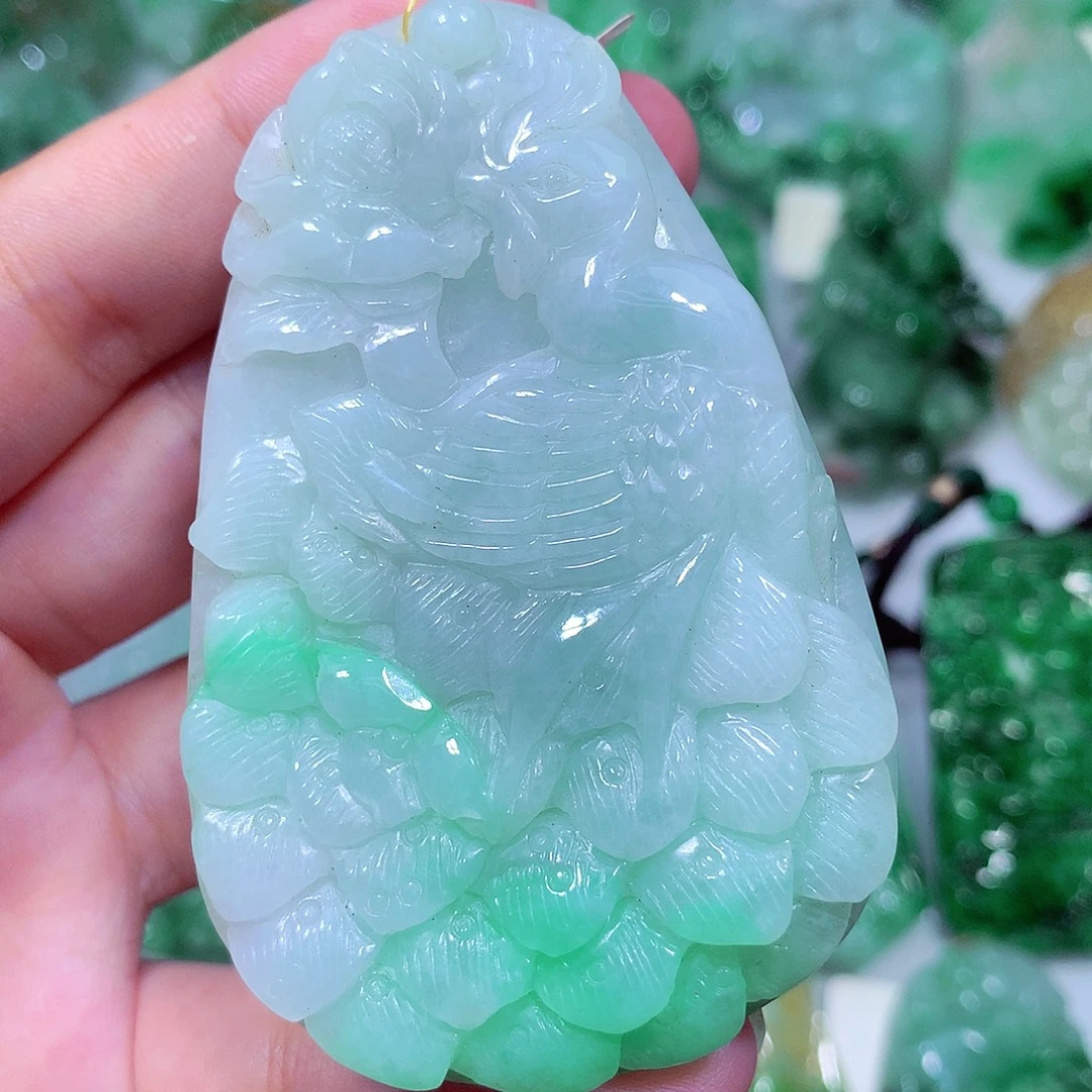 吊坠(不含链)未镶嵌翡翠