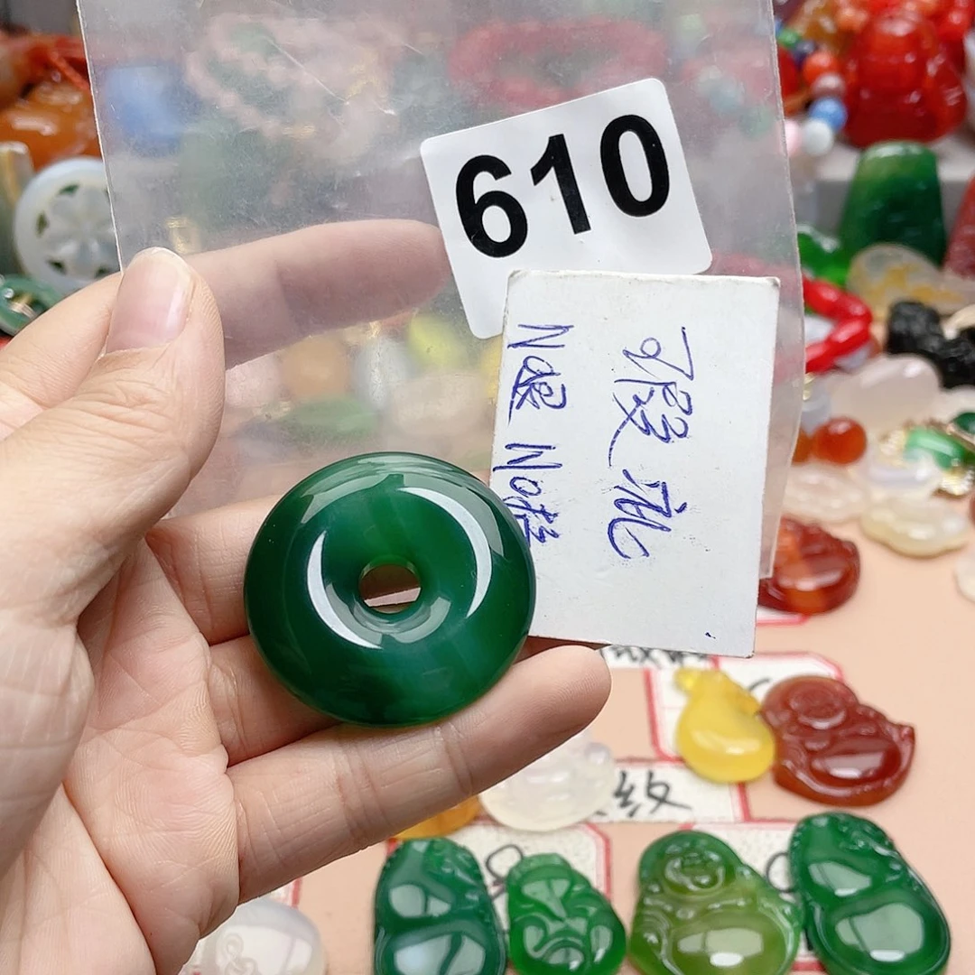 合金颈饰玛瑙/玉髓时**逝