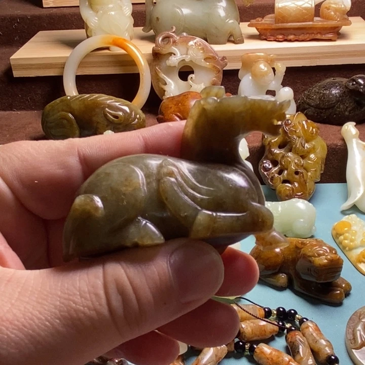 和田玉未镶嵌挂件