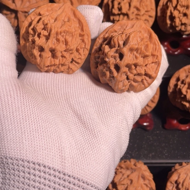 文玩核桃吊坠44官帽51克