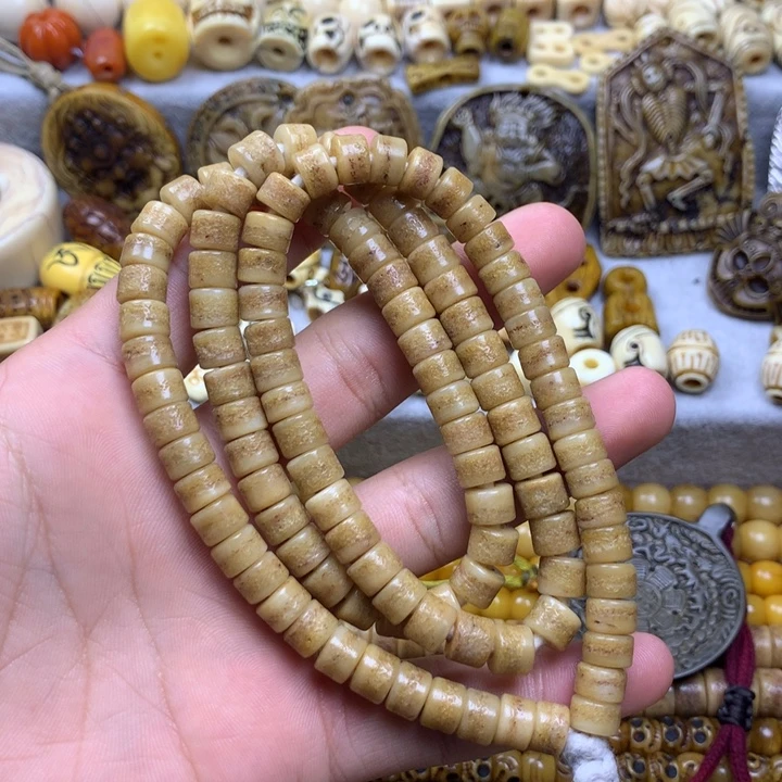 无***悔大叶紫檀（黑酸枝木类）