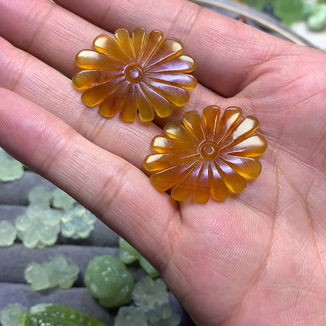 岫玉颈饰未镶嵌乔****花花