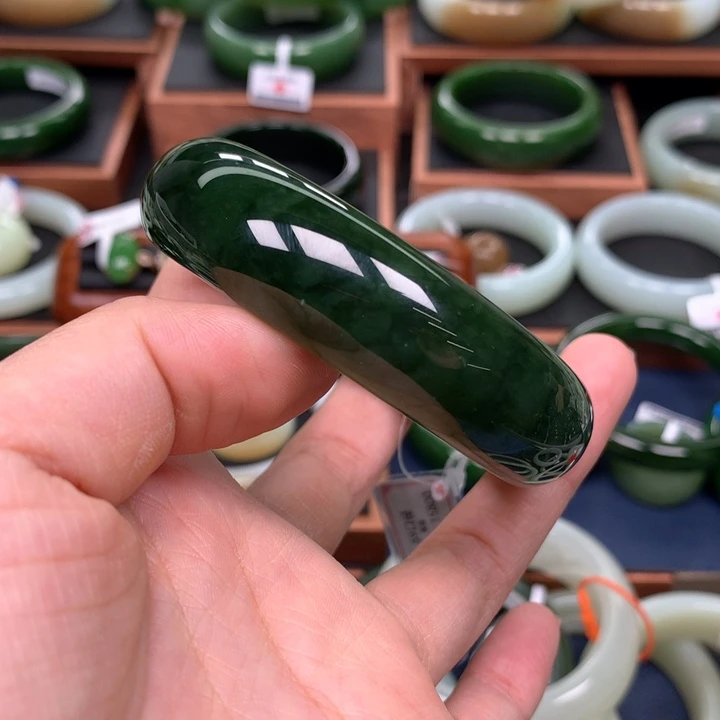 和田玉（碧玉）手镯5960圈口未镶嵌