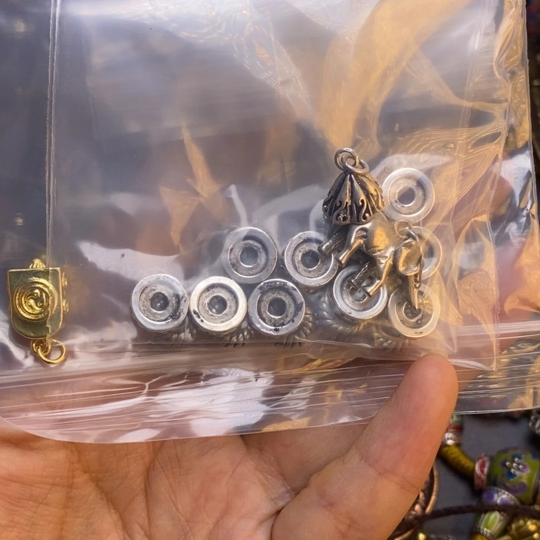 20个片加2个小配件白的
