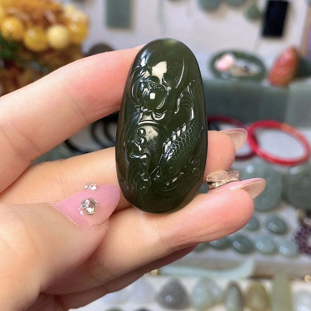 和田玉颈饰未镶嵌