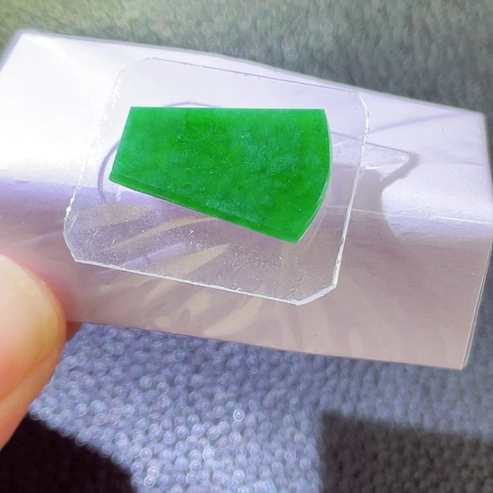 未镶嵌定制翡翠翡翠