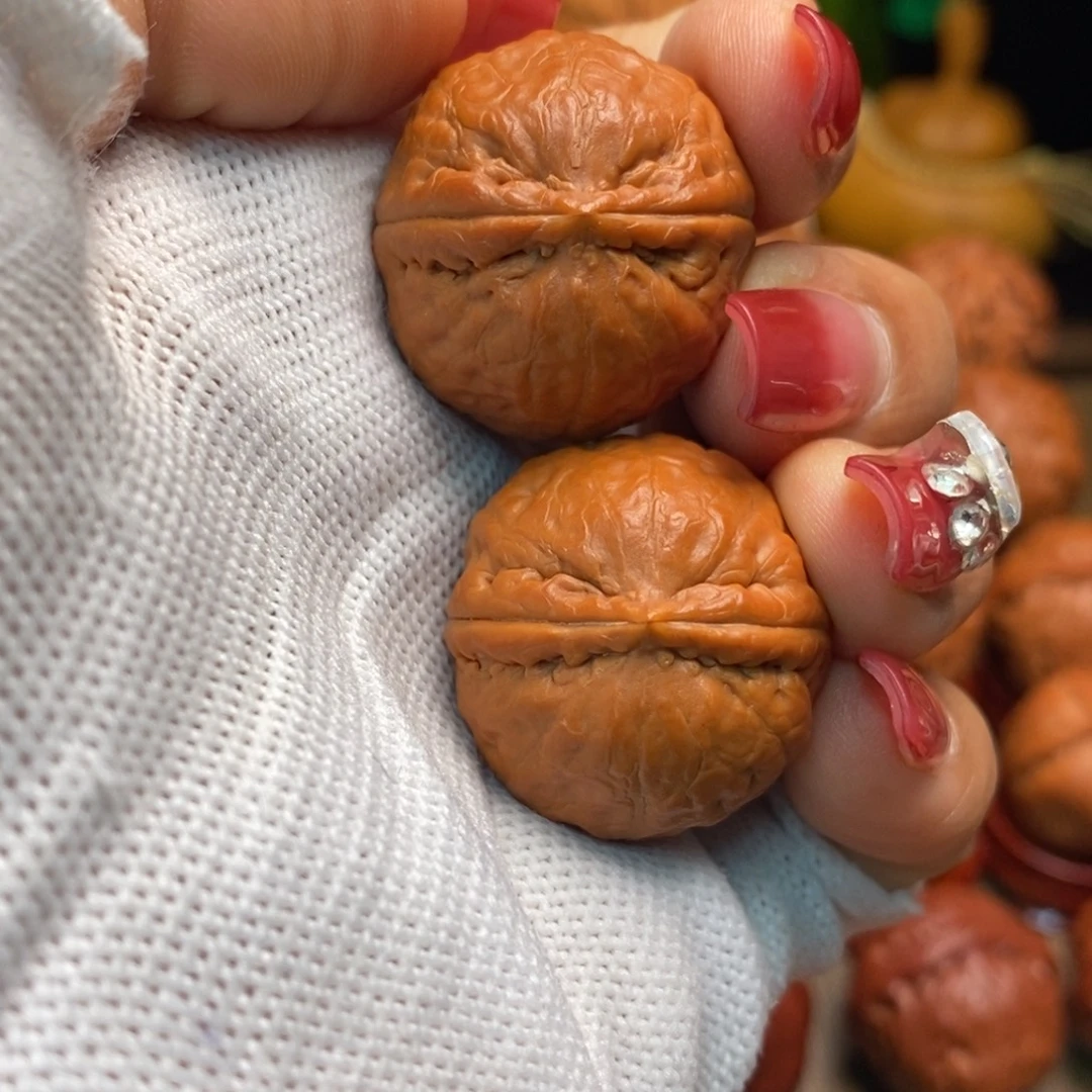 文玩核桃把件肉球