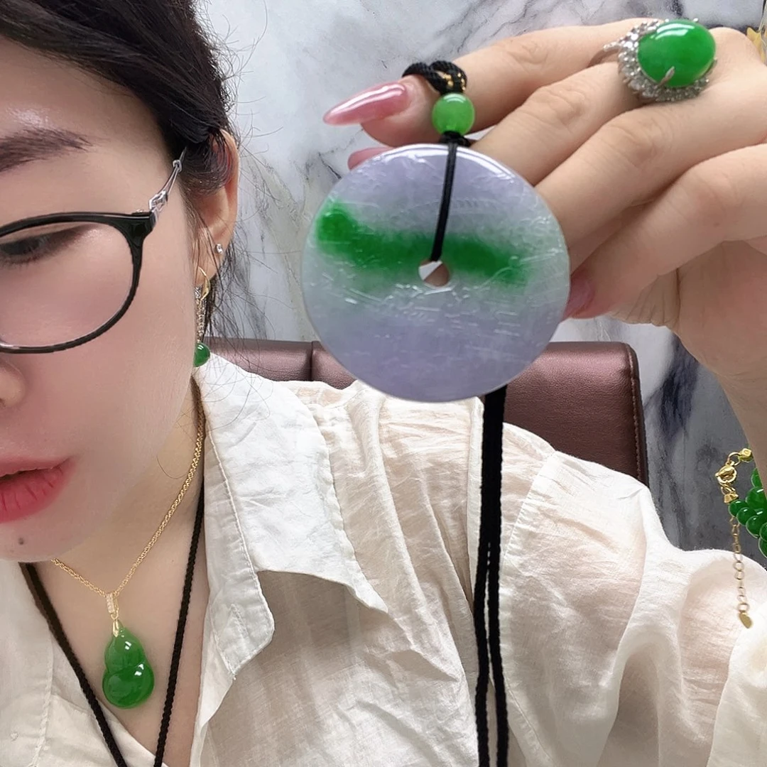 翡翠未镶嵌颈饰人工