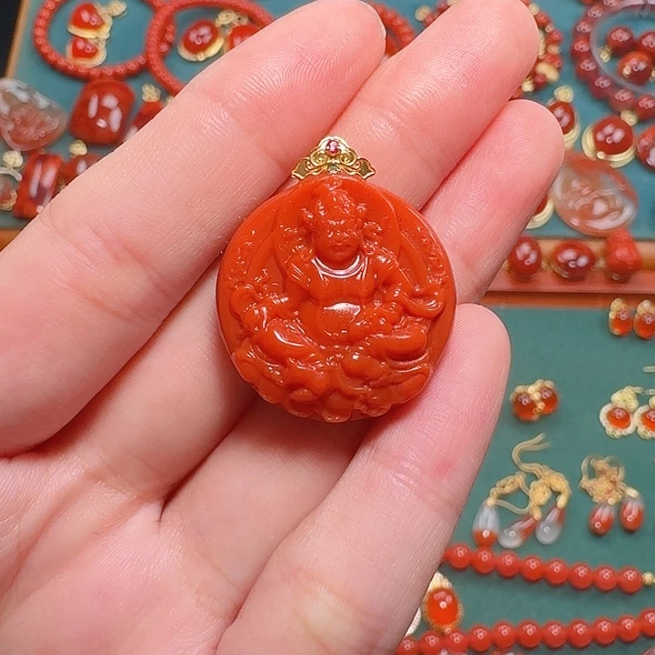 南红玛瑙18K金镶嵌吊坠