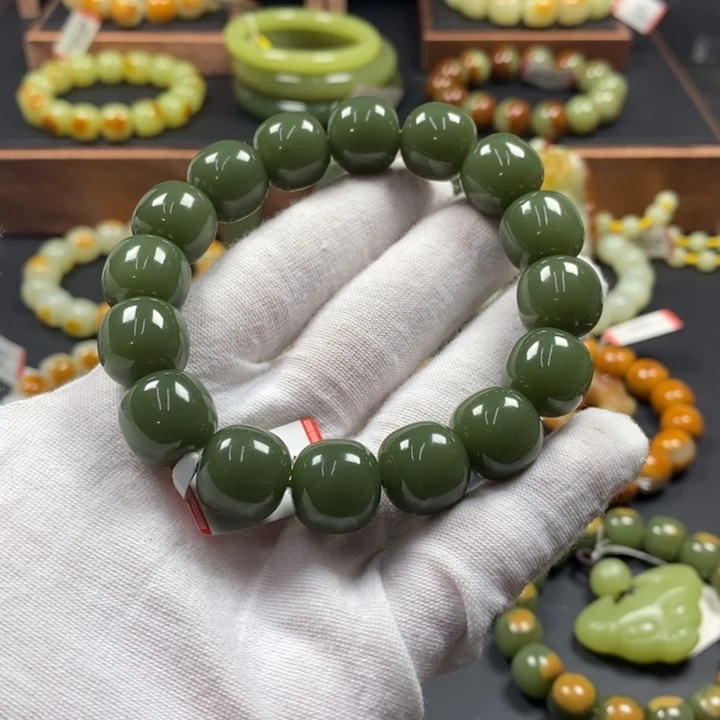 透闪石质玉未镶嵌手链