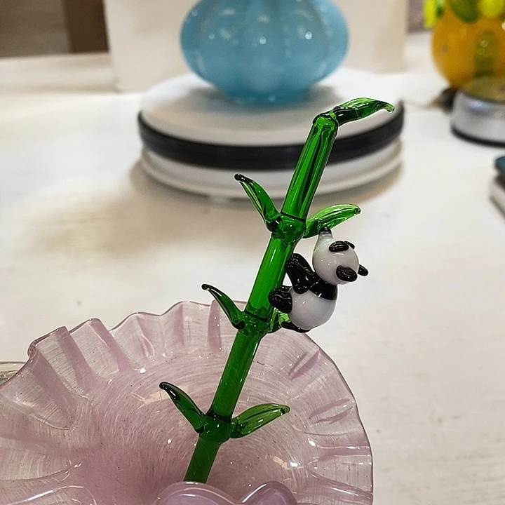 小熊猫高15厘米左右