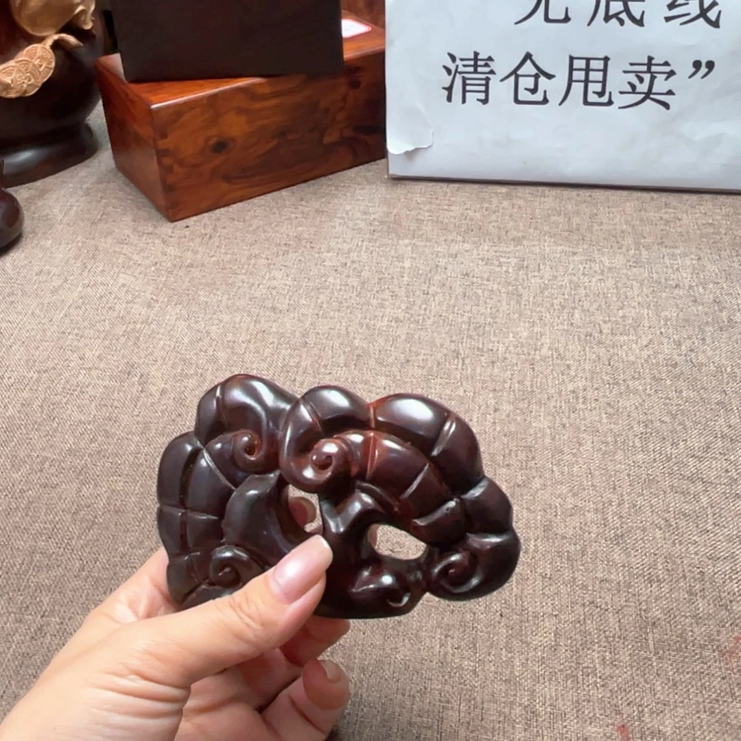 檀香紫檀（小叶紫檀）灵芝