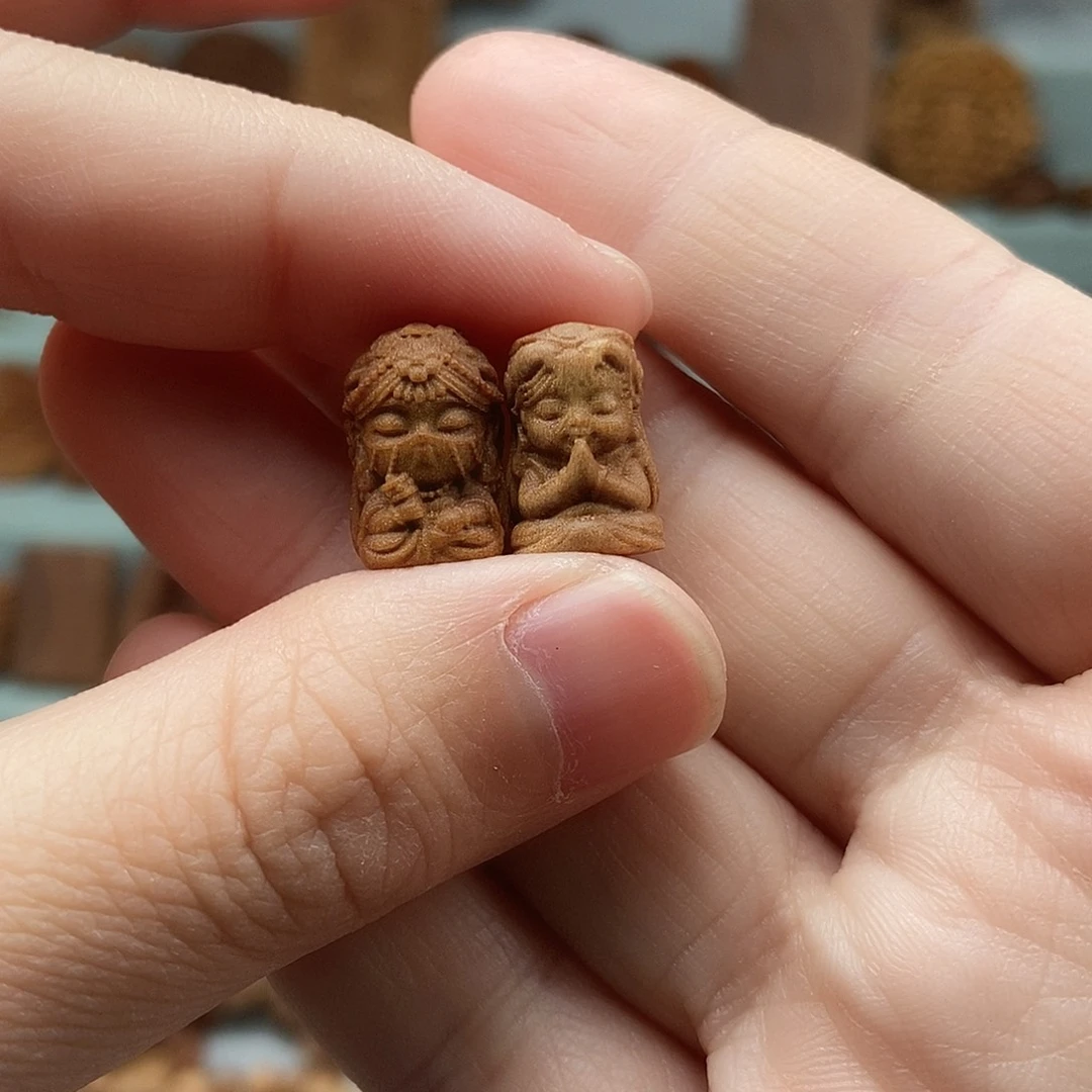 檀香木无事牌1.5/2个默认微瑕