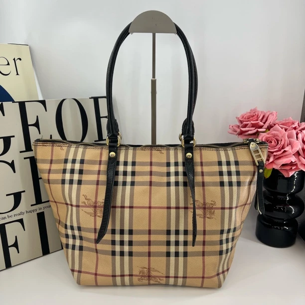 95新 BURBERRY/博柏利 8334/巴宝莉战马格纹单肩托特包