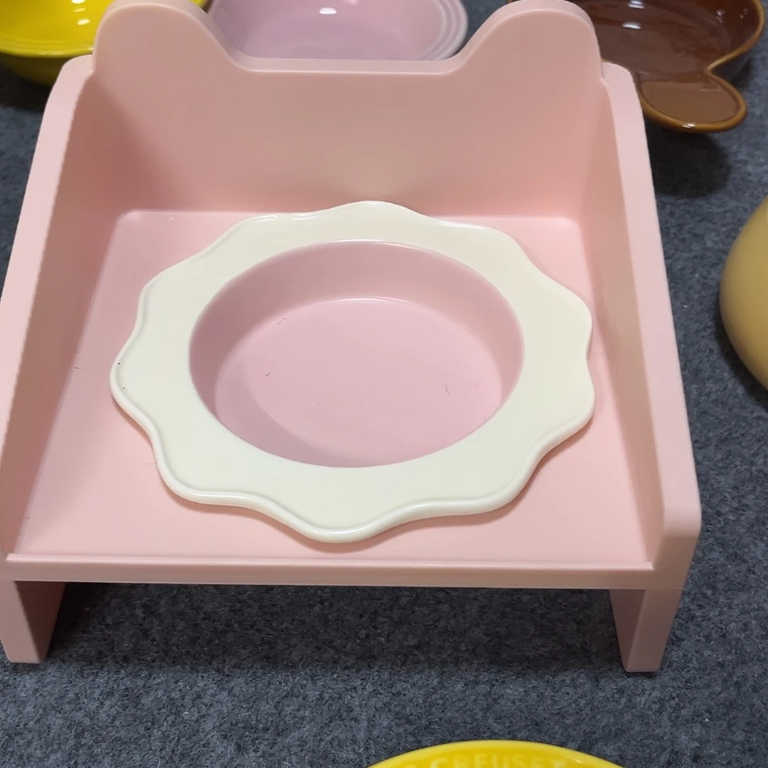 陶瓷粉色花边盘带架子