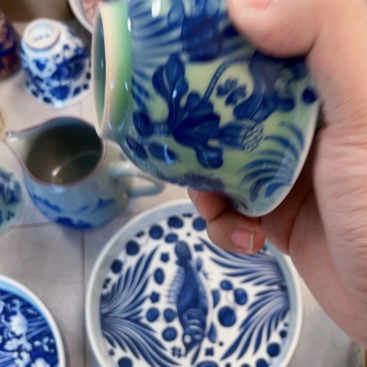 瓷片青釉鱼藻纹盖碗
