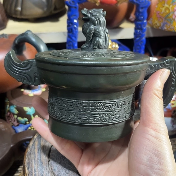 茶壶紫泥原创泥料手工制作的一把紫砂壶。