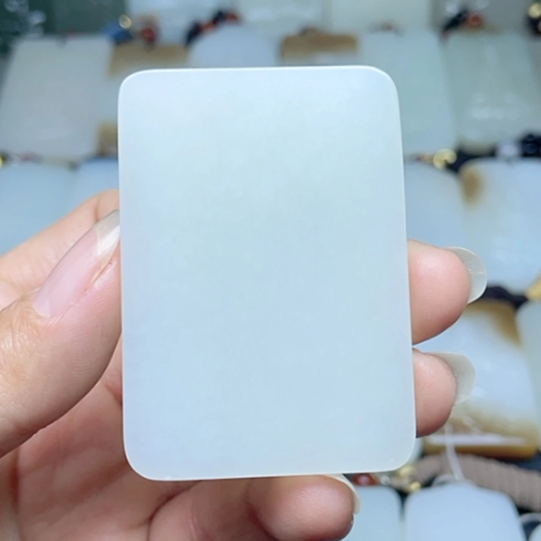 【闪购商品】颈饰未镶嵌和田玉