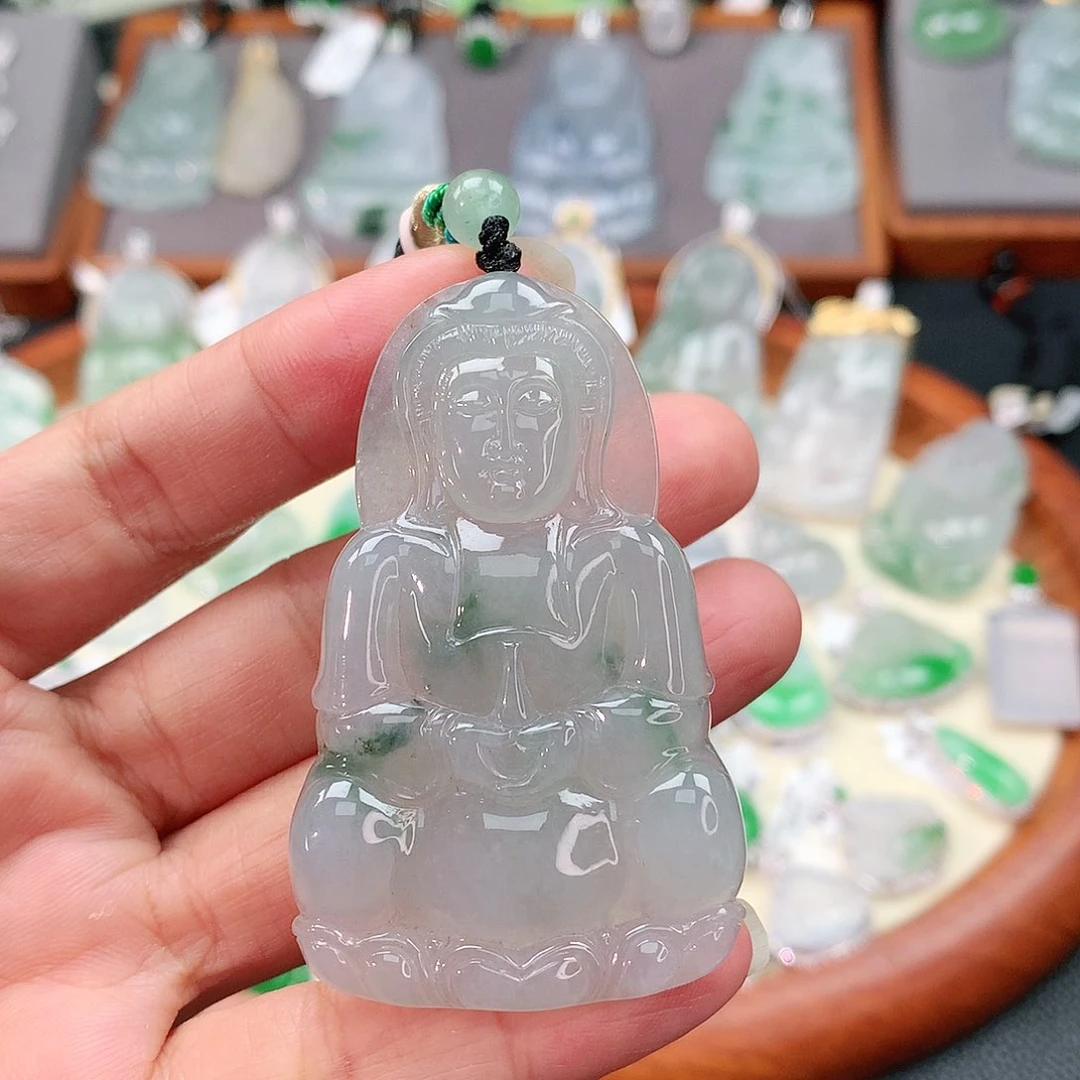 颈饰未镶嵌翡翠观音