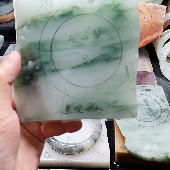 未镶嵌手镯石英质玉定制