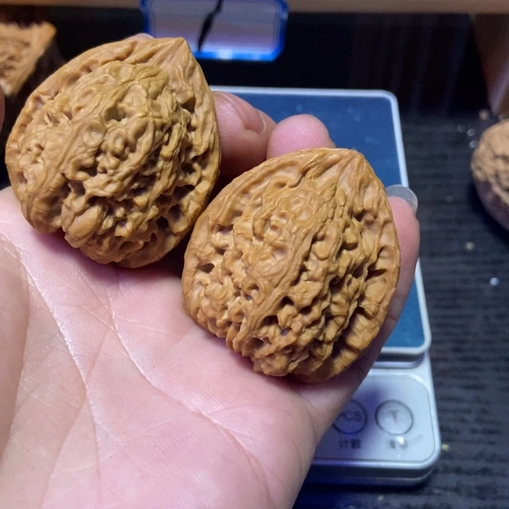 Z****吊坠文玩核桃南疆石高炮