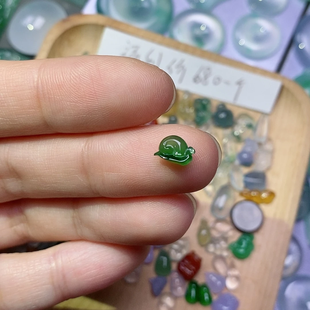 定制翡翠未镶嵌翡翠