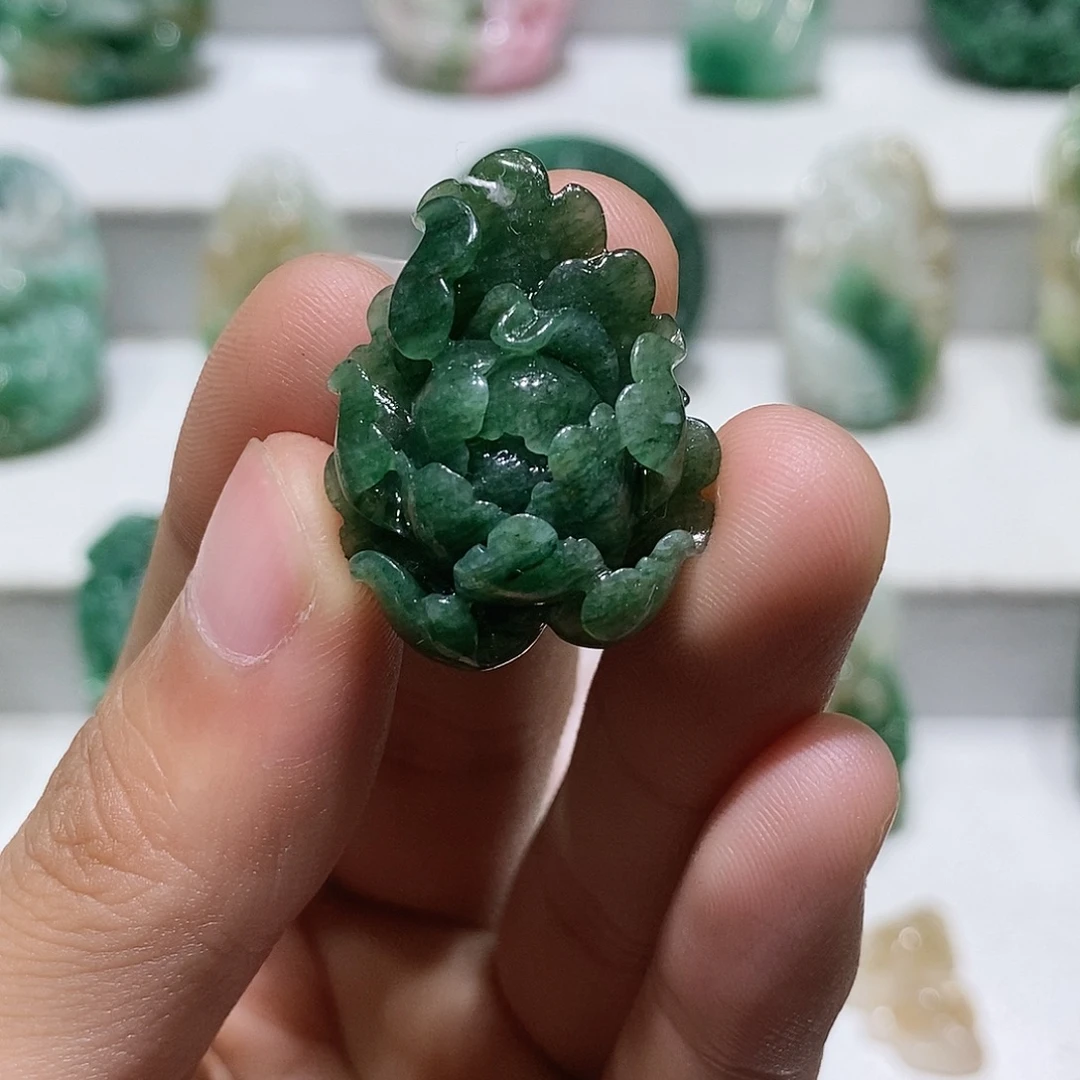 独山玉未镶嵌吊坠
