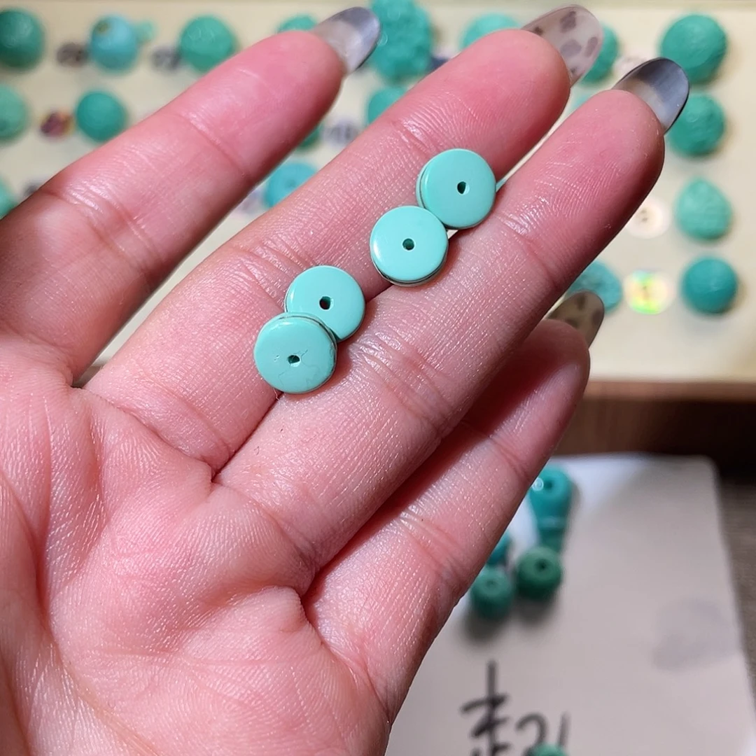 蓬***人手工雕刻配饰配珠卡8+  10个