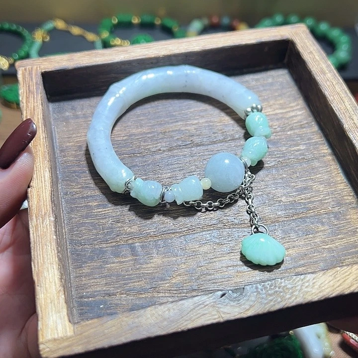 翡翠手串银S925镶嵌翡翠手串