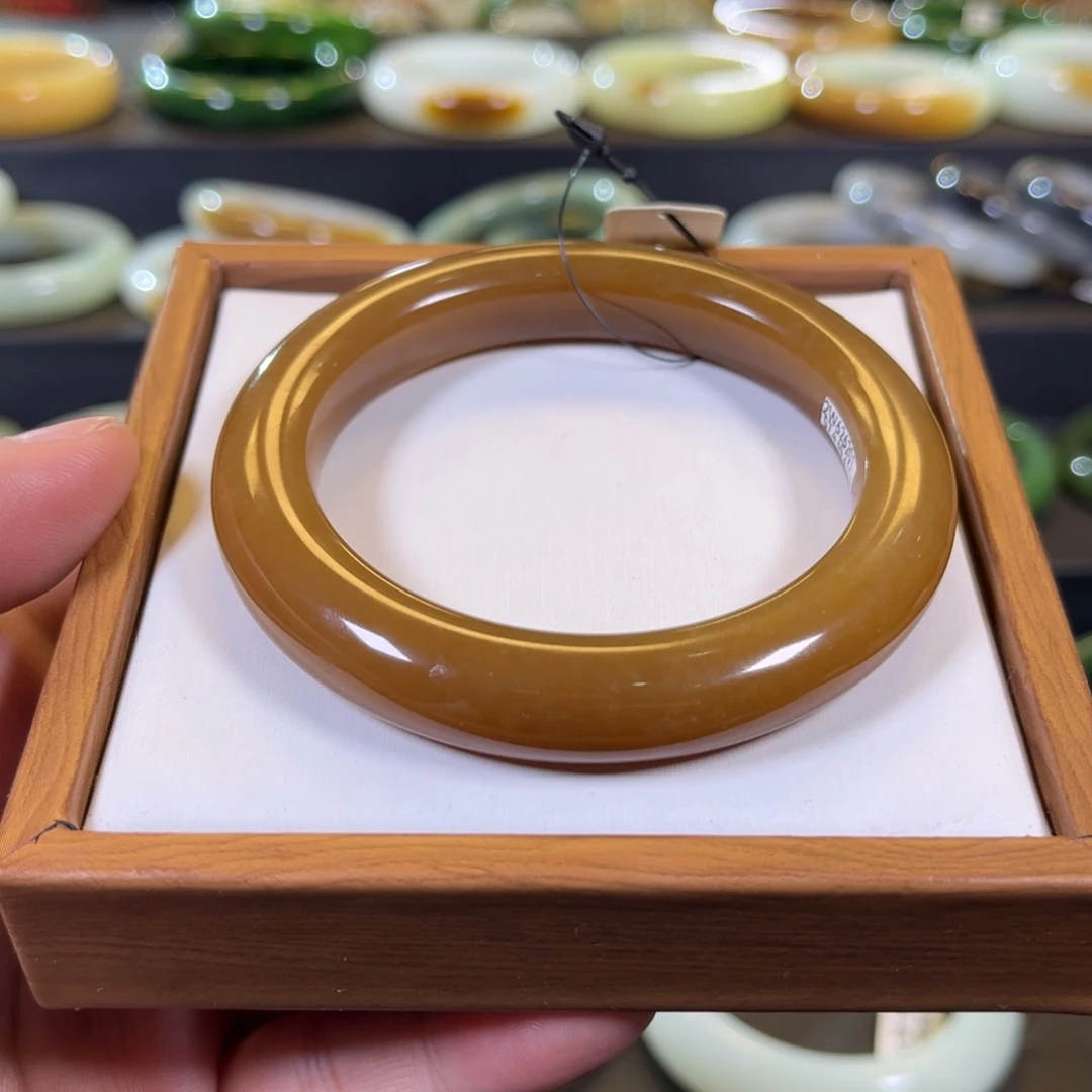 和田玉未镶嵌手镯57.58