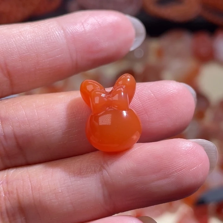 南红玛瑙兔子（打孔备注）未镶嵌699