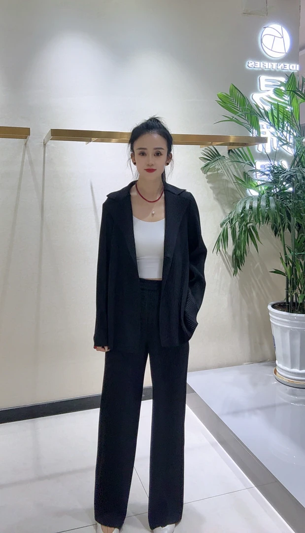 早秋款宽松显瘦长裤西服套装时尚