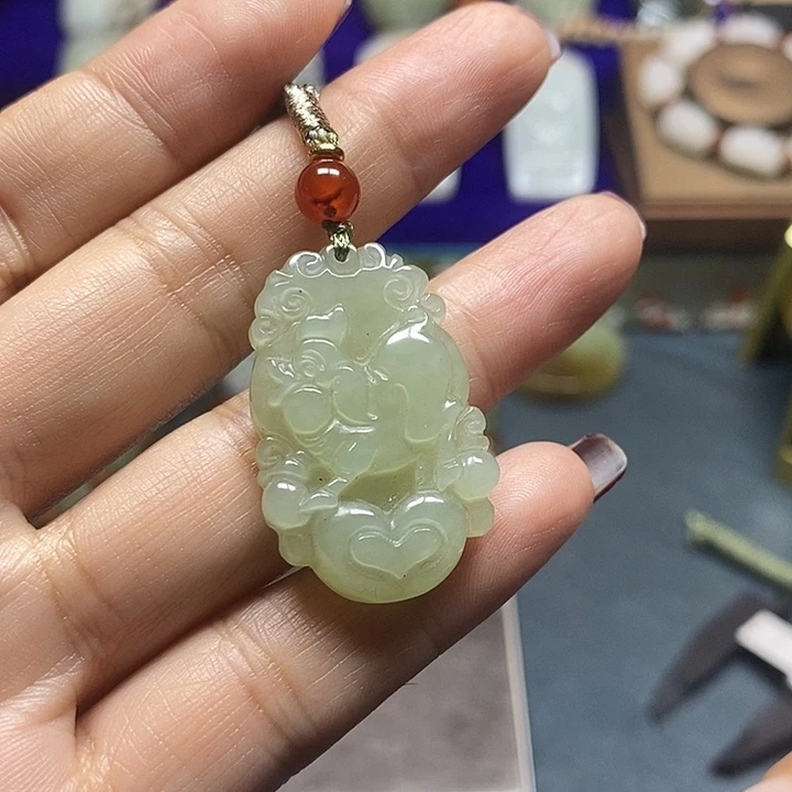 和田玉未镶嵌挂件