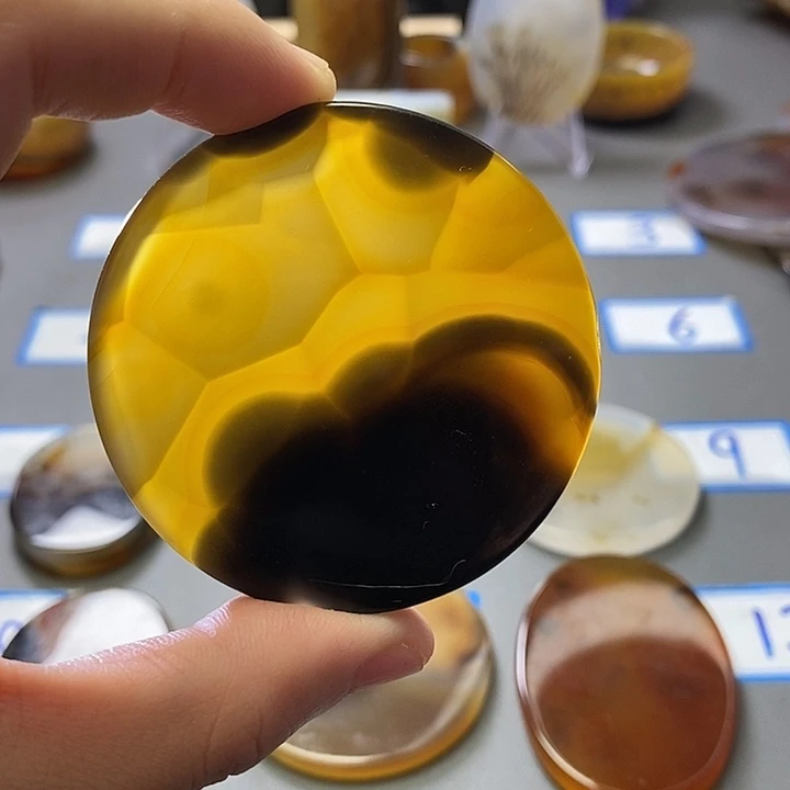 玛瑙/玉髓未镶嵌珠宝半成品156