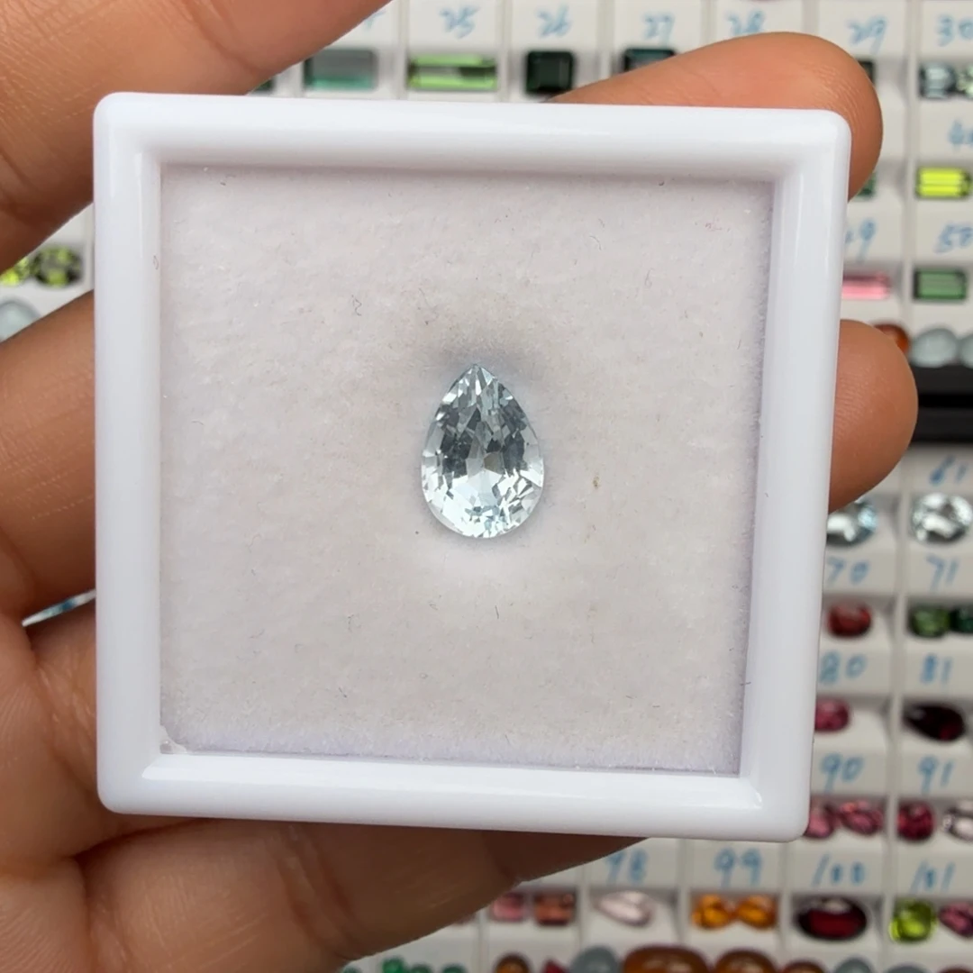 海蓝宝石裸石天然2.1克拉