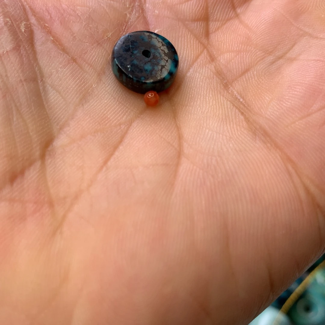 南红玛瑙未镶嵌珠宝奇石