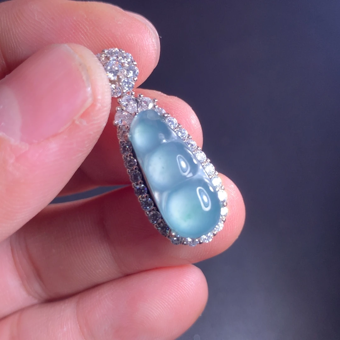 翡翠未镶嵌颈饰天然A货翡翠时尚气质女款吊坠挂坠