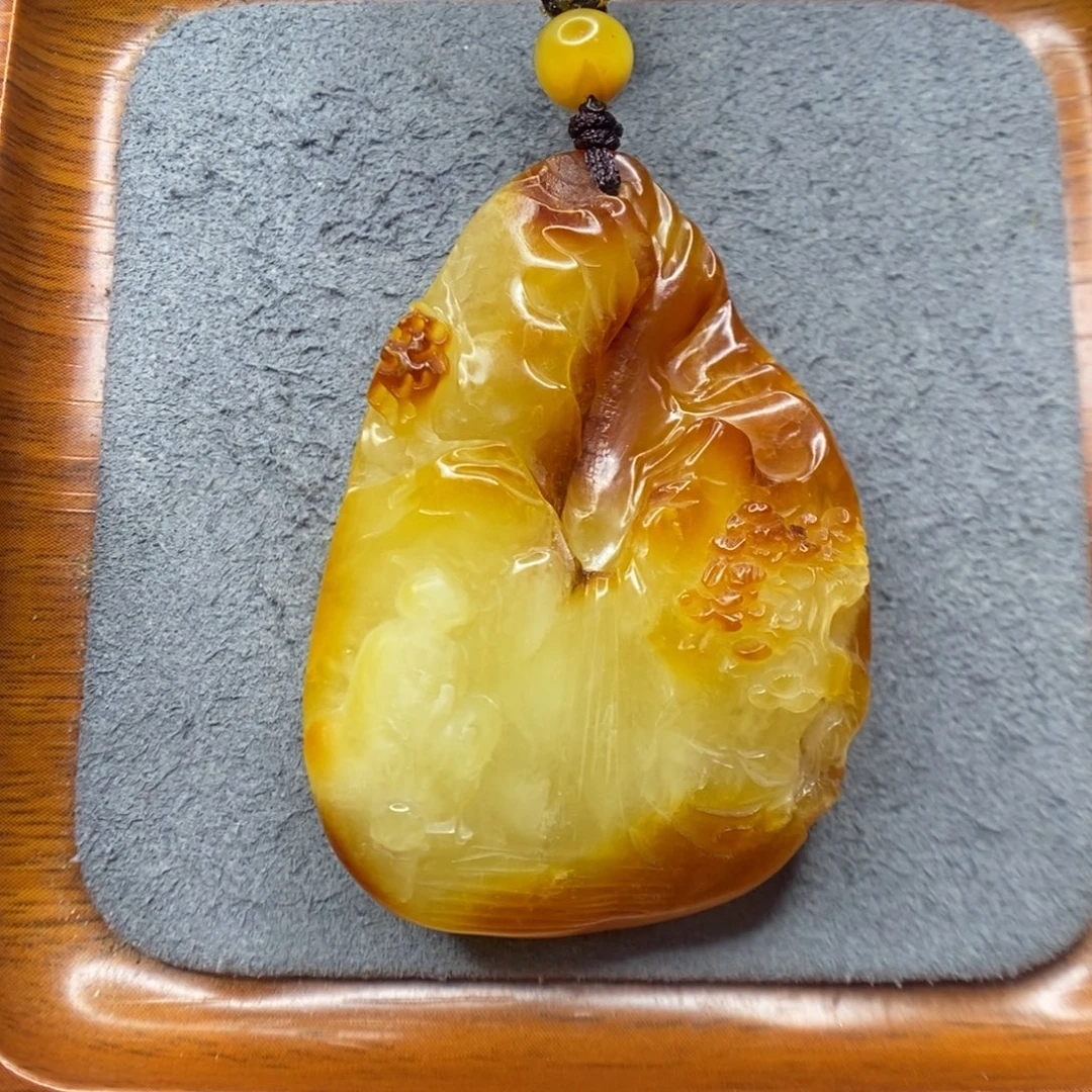 若***️蜜蜡未镶嵌颈饰郎