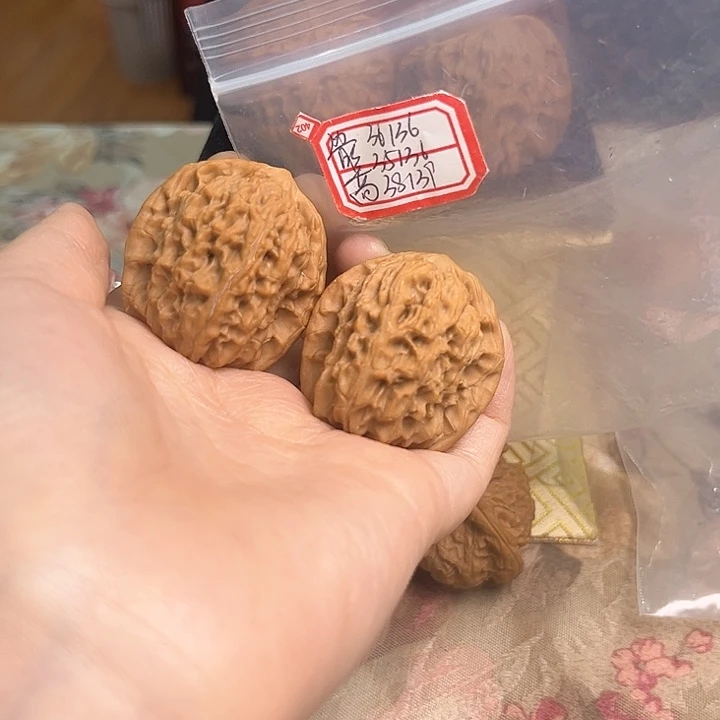 文玩核桃把件非嫁接马老四