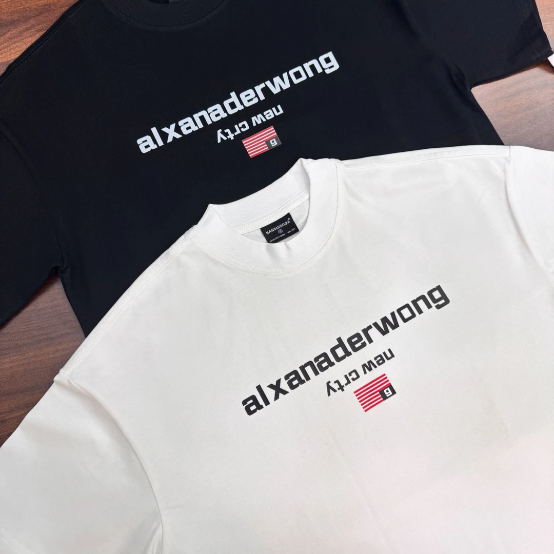 宽松纯棉【WONG胸前彩色】短袖T恤