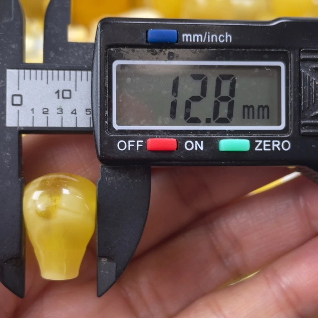 蜜蜡未镶嵌裸石47杂