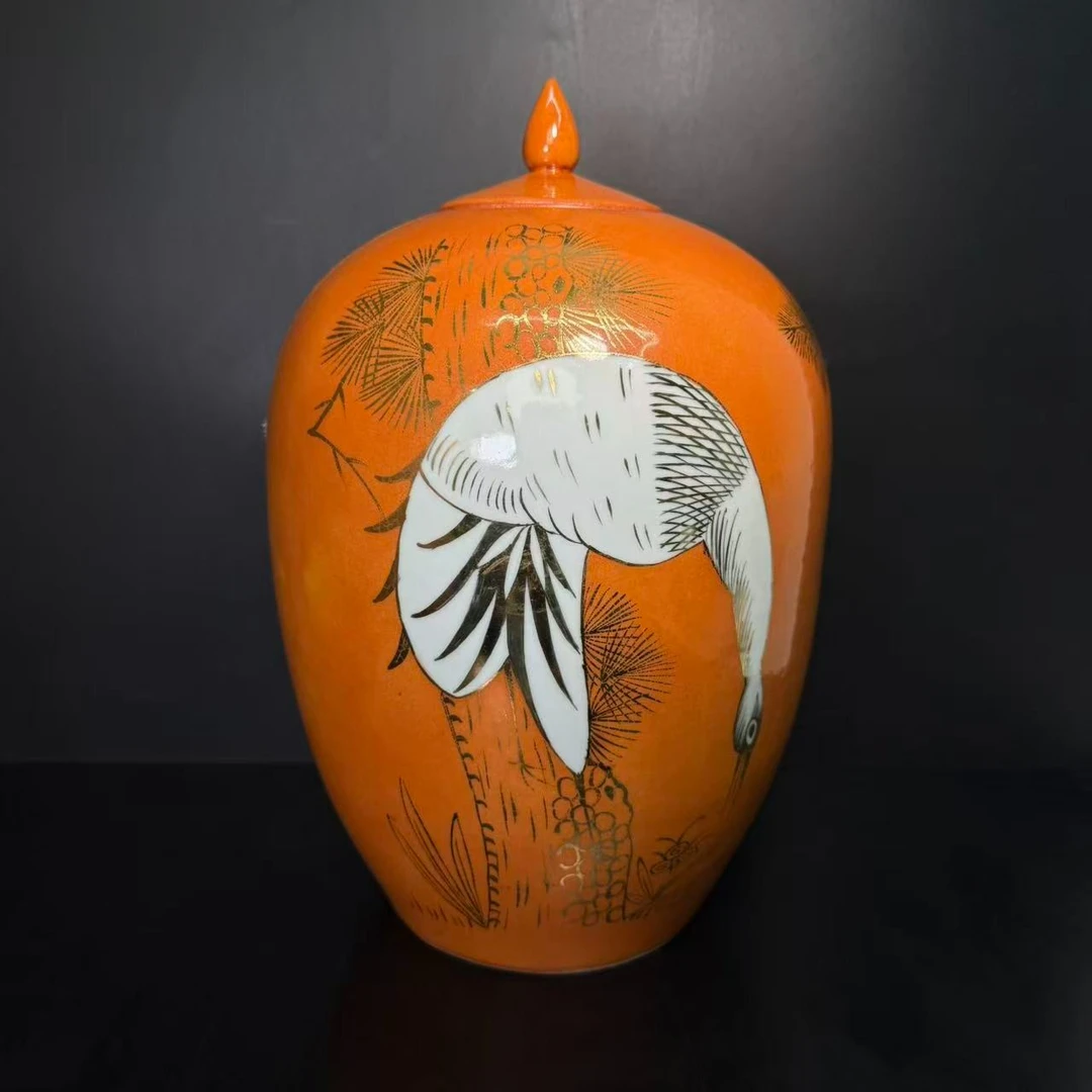 Lot18-珊瑚红描金冬瓜罐-清代年制款高33cm-YC12080010001031