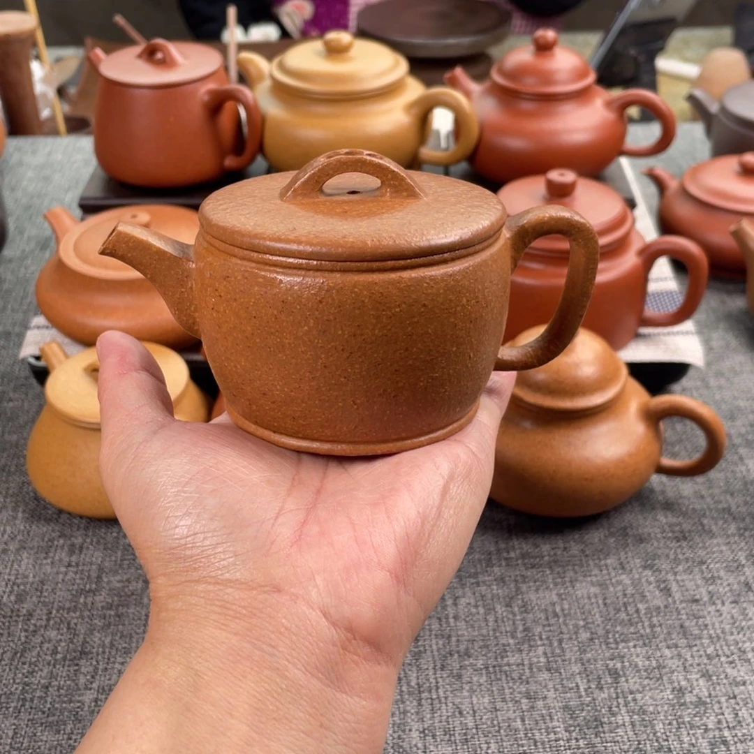 紫砂茶壶黄降坡汉瓦半手16目180