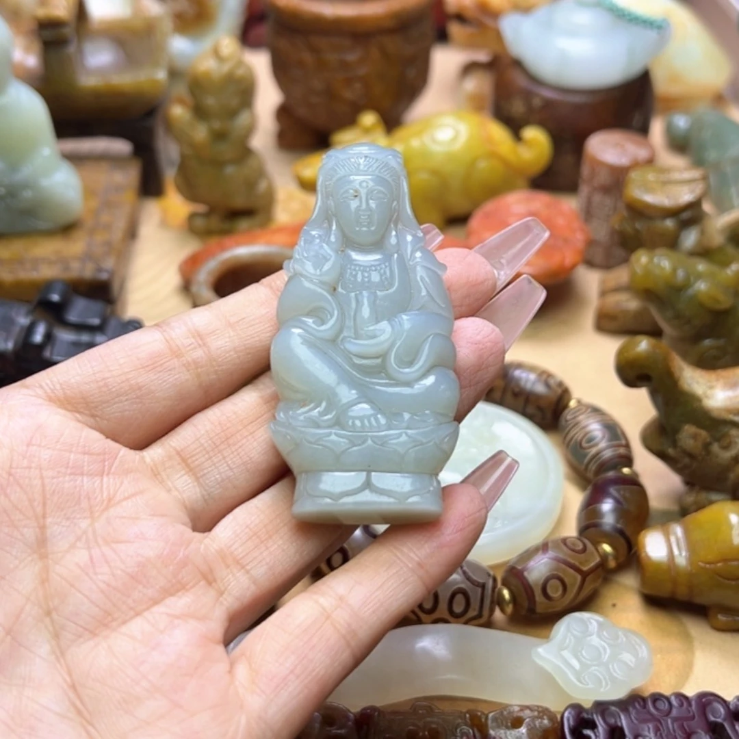 【闪购商品】蛇纹石玉颈饰未镶嵌